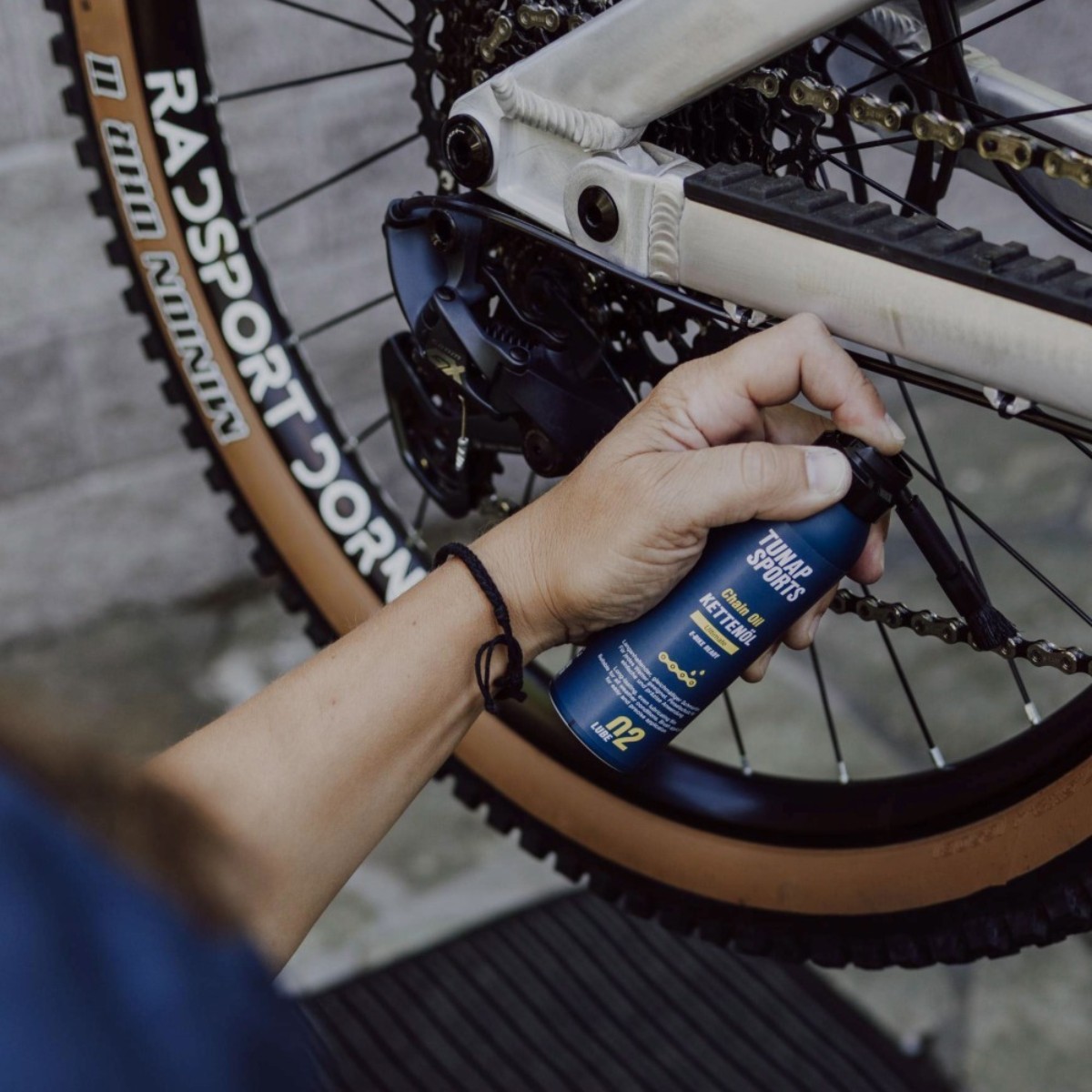 EASY TO SELL